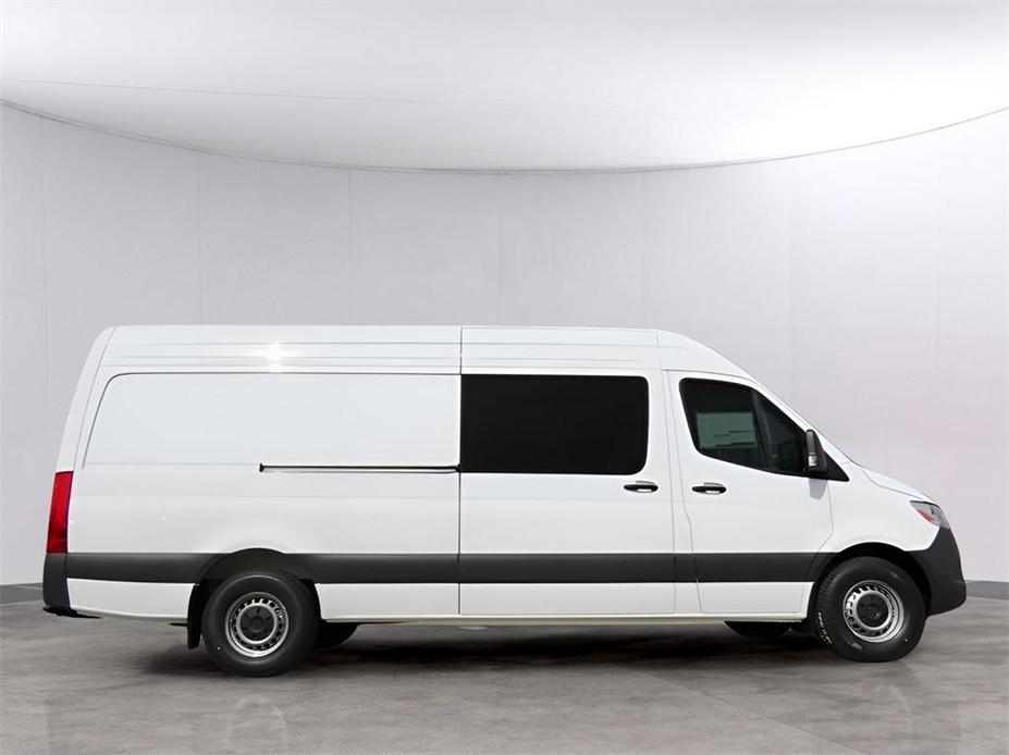 new 2024 Mercedes-Benz Sprinter 2500 car, priced at $69,039