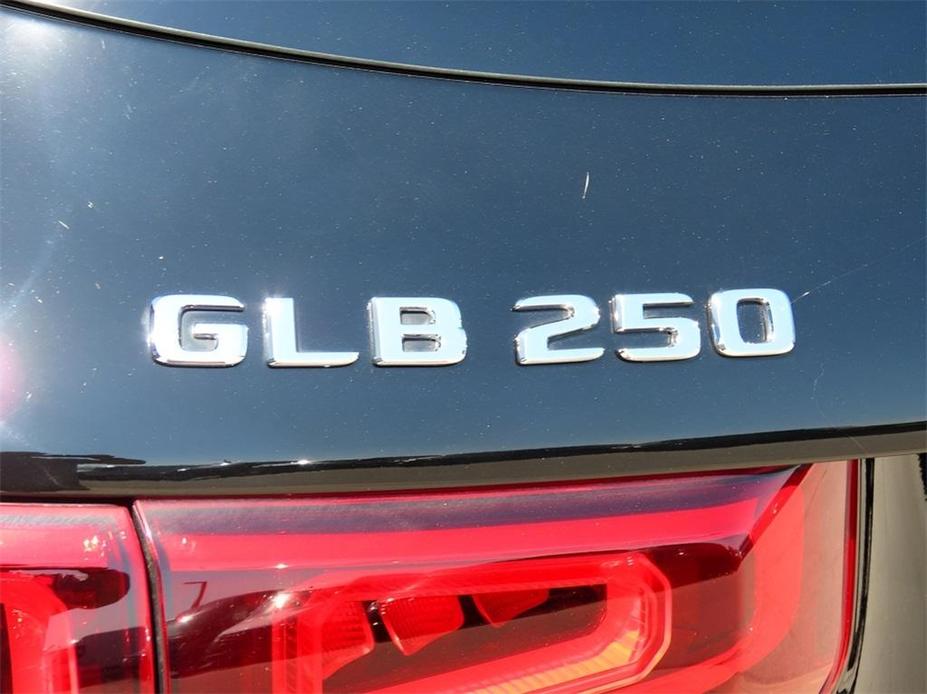 used 2021 Mercedes-Benz GLB 250 car, priced at $31,900