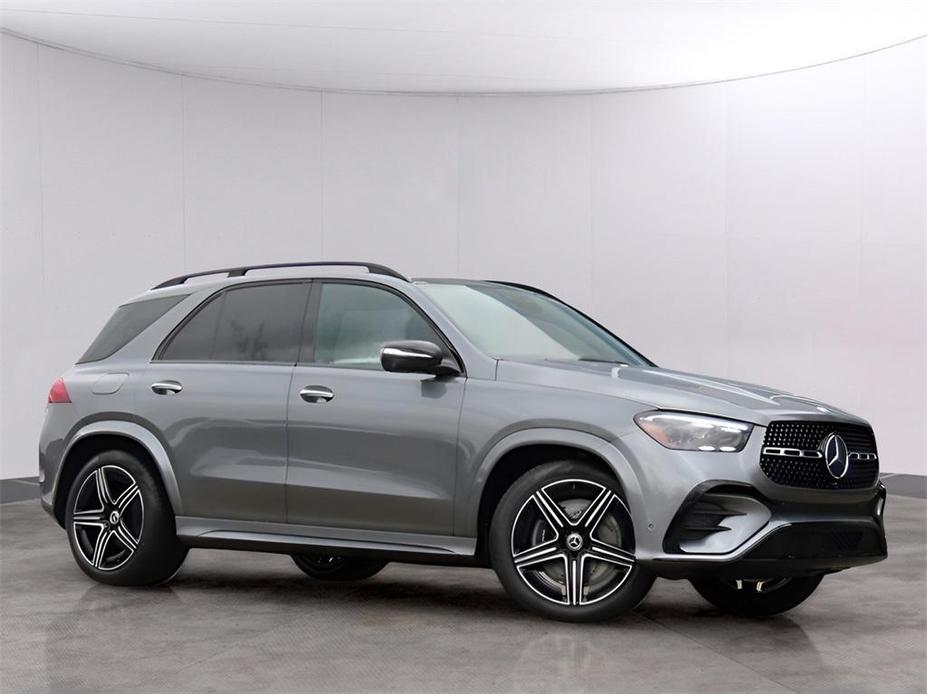 new 2024 Mercedes-Benz GLE 580 car, priced at $105,350