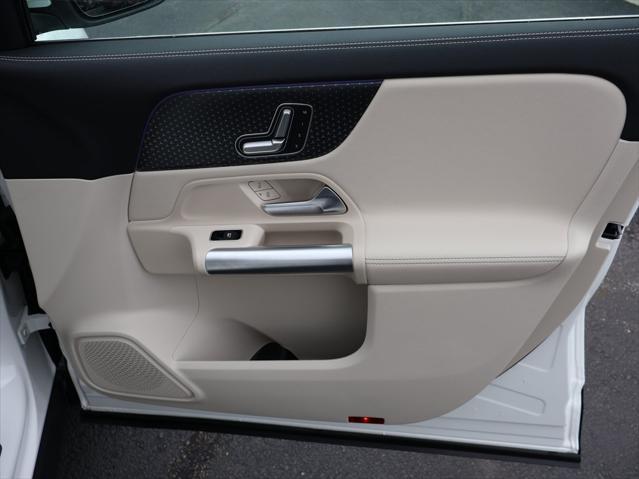used 2025 Mercedes-Benz GLA 250 car, priced at $41,990