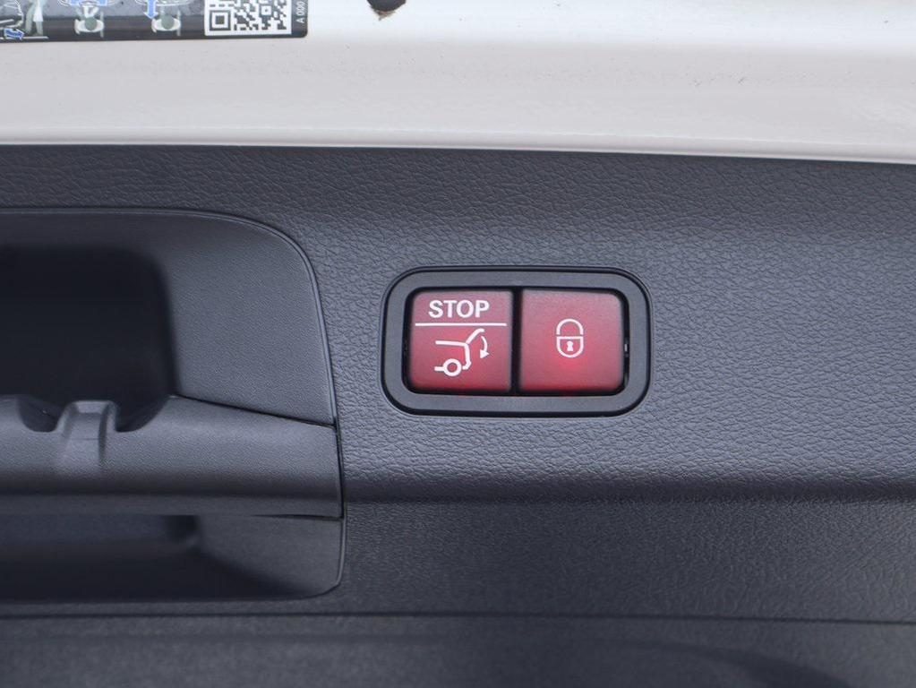 used 2024 Mercedes-Benz GLS 580 car, priced at $98,990