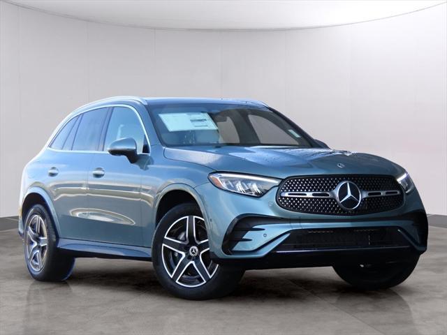 new 2025 Mercedes-Benz GLC 300 car, priced at $61,855