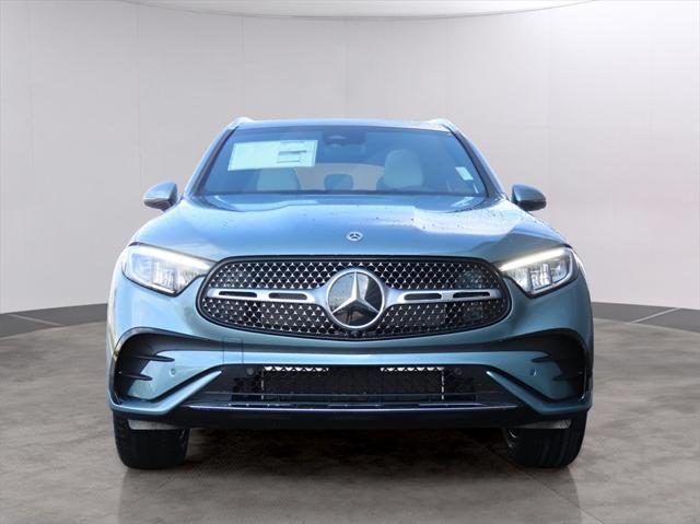 new 2025 Mercedes-Benz GLC 300 car, priced at $61,855
