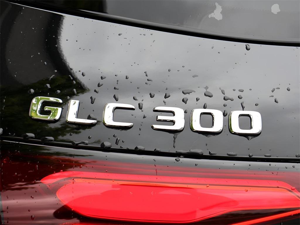 new 2025 Mercedes-Benz GLC 300 car, priced at $58,875