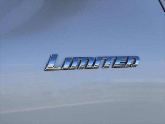 used 2012 Toyota Highlander car, priced at $9,995