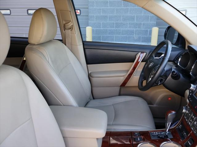 used 2012 Toyota Highlander car, priced at $9,995