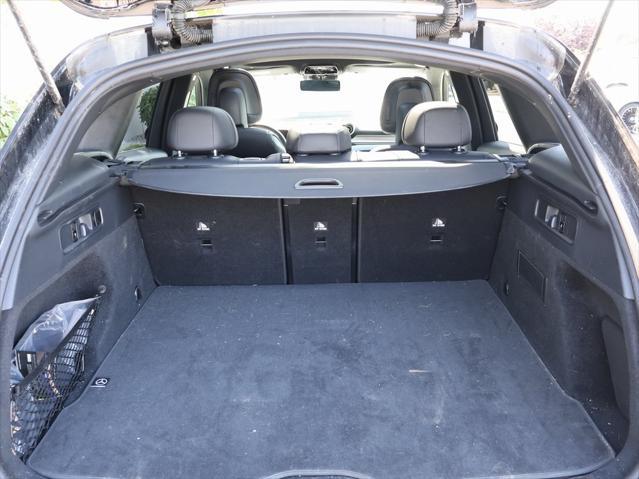 new 2024 Mercedes-Benz GLC 300 car, priced at $46,200