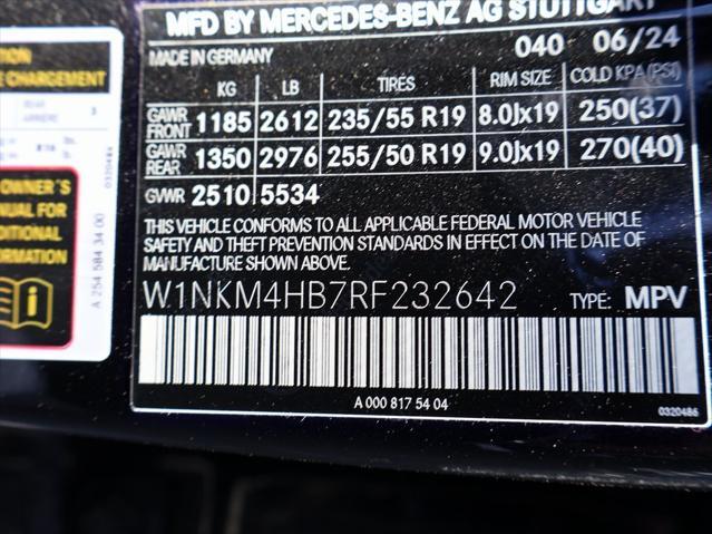 new 2024 Mercedes-Benz GLC 300 car, priced at $46,200