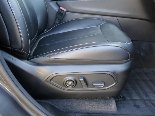 used 2022 Jeep Grand Cherokee car, priced at $33,990