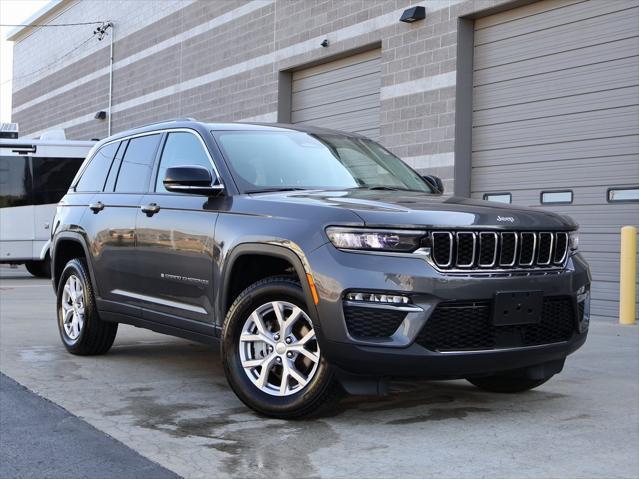 used 2022 Jeep Grand Cherokee car, priced at $33,990