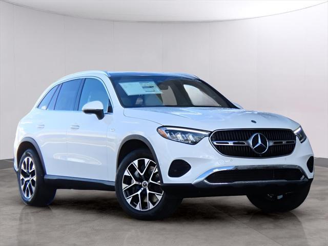 new 2025 Mercedes-Benz GLC 350e car, priced at $65,700