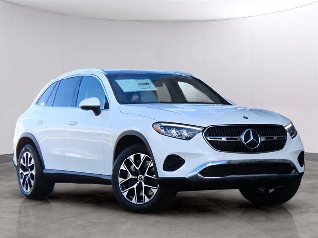 new 2025 Mercedes-Benz GLC 350e car, priced at $65,700