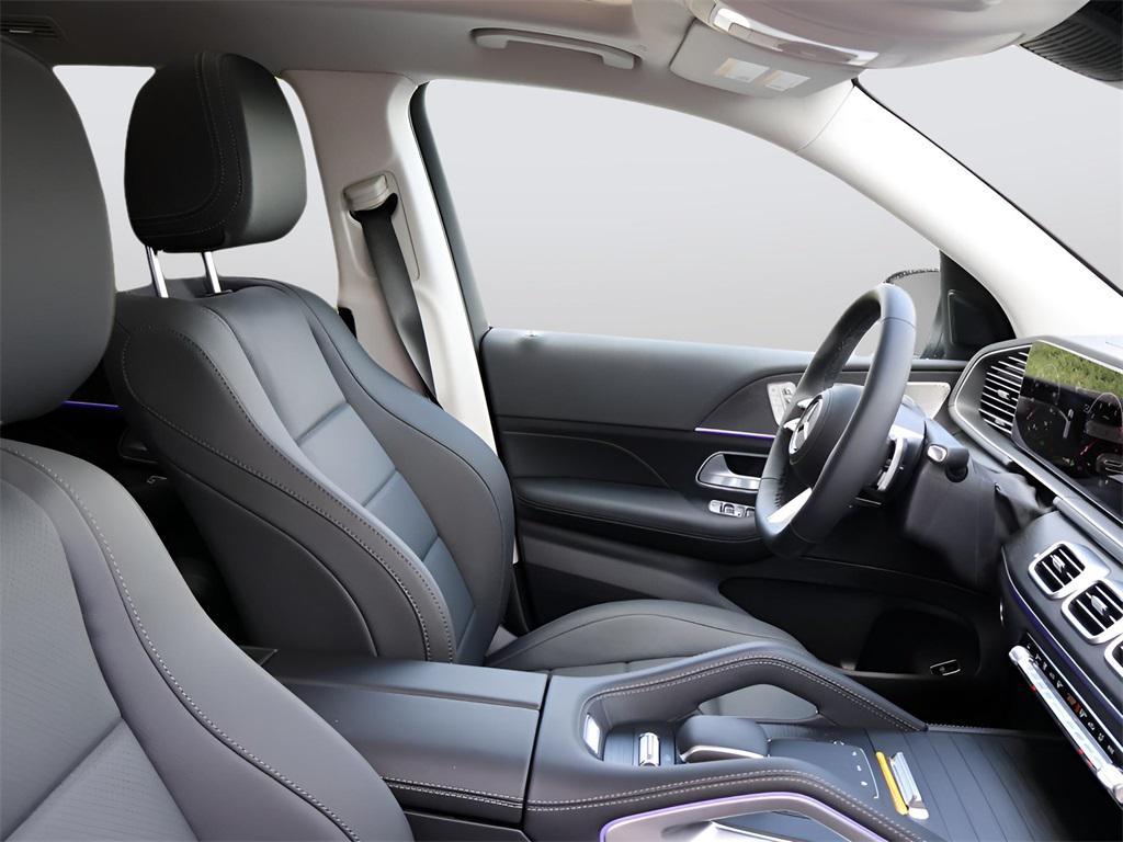 new 2025 Mercedes-Benz GLS 450 car, priced at $95,180
