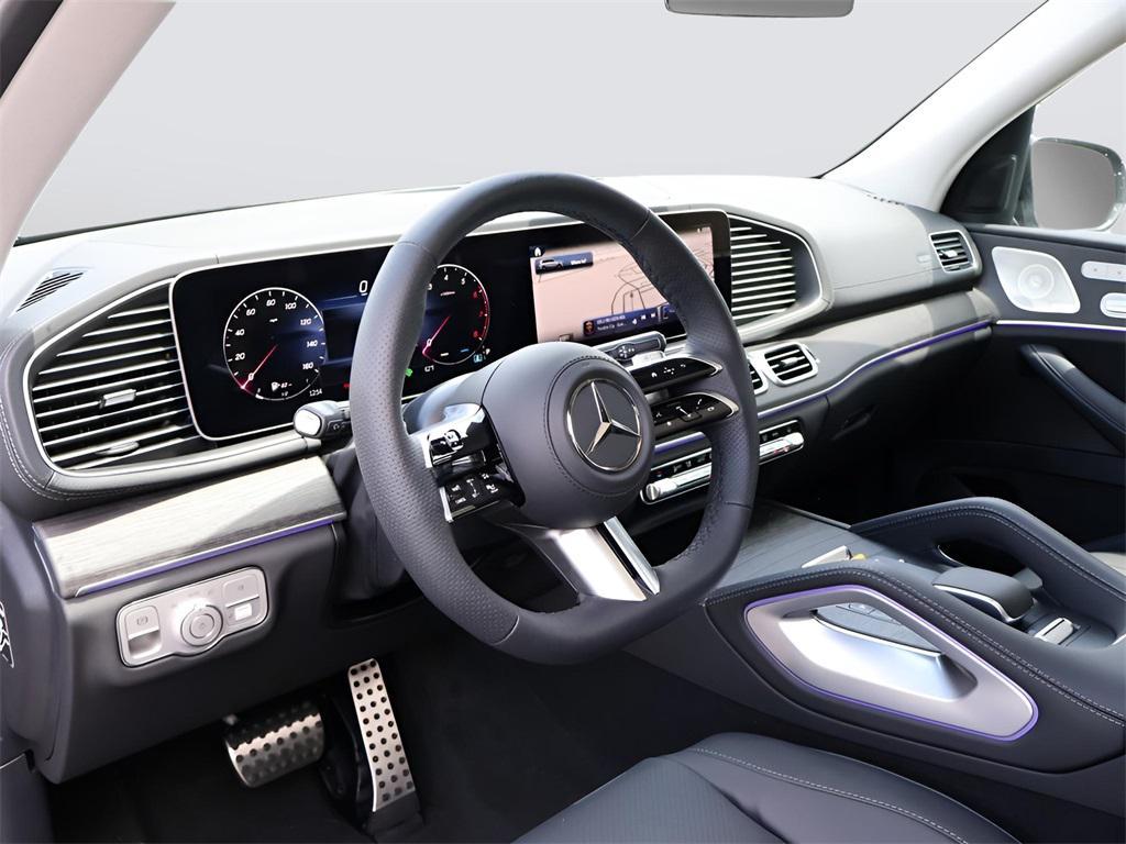 new 2025 Mercedes-Benz GLS 450 car, priced at $95,180