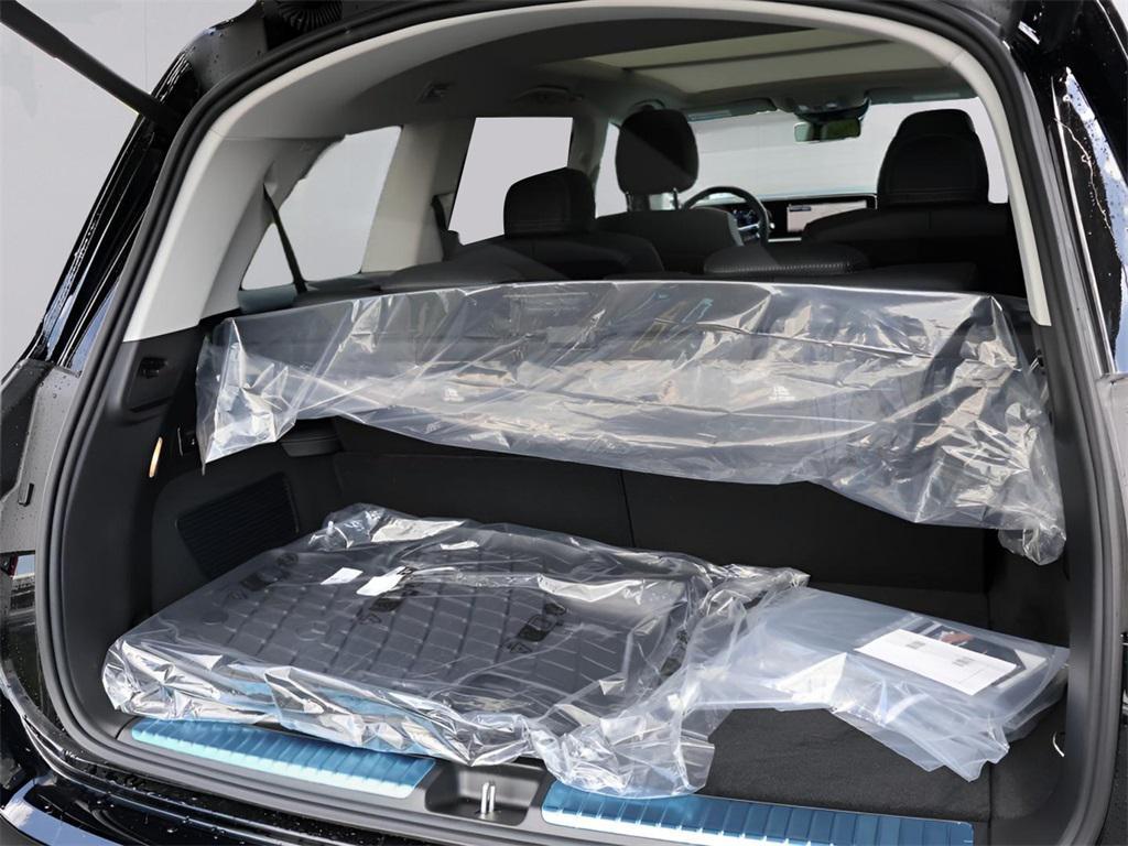 new 2025 Mercedes-Benz GLS 450 car, priced at $95,180