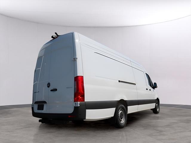 new 2024 Mercedes-Benz Sprinter 2500 car, priced at $70,063