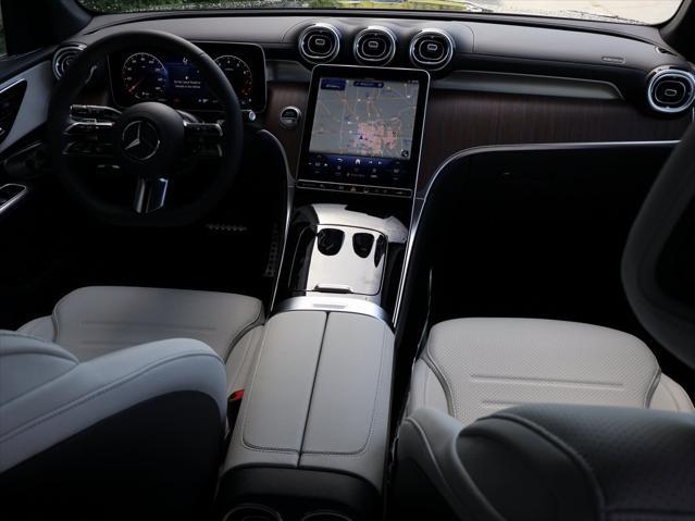 new 2025 Mercedes-Benz GLC 300 car, priced at $62,580