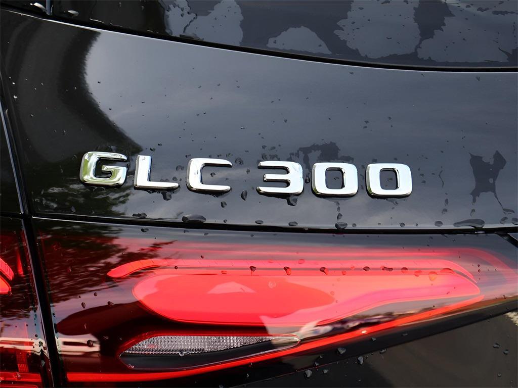 new 2025 Mercedes-Benz GLC 300 car, priced at $62,580