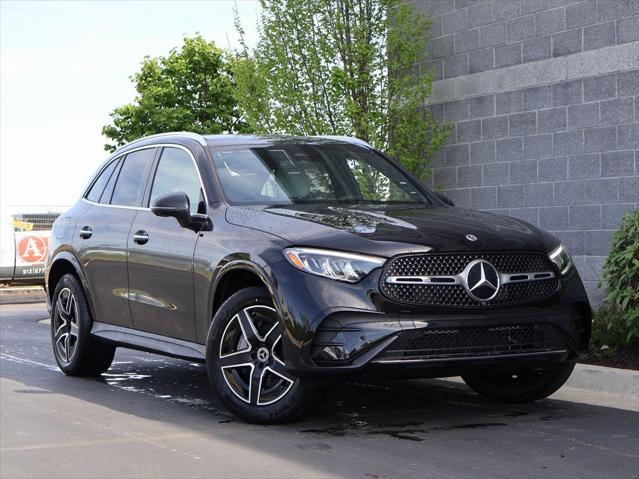 new 2025 Mercedes-Benz GLC 300 car, priced at $62,580