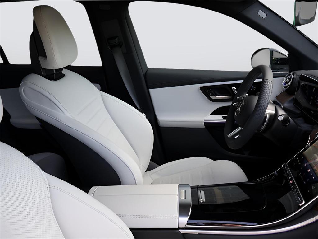 new 2025 Mercedes-Benz GLC 300 car, priced at $62,580