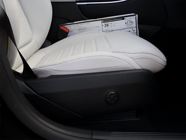 new 2025 Mercedes-Benz GLC 300 car, priced at $62,580