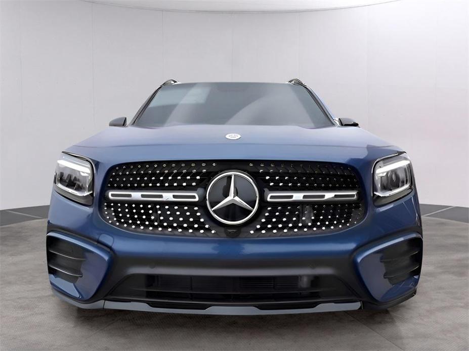 new 2024 Mercedes-Benz GLB 250 car, priced at $56,115