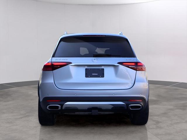 new 2025 Mercedes-Benz GLE 450 car, priced at $81,210