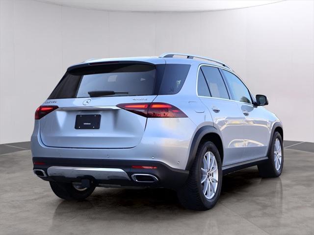 new 2025 Mercedes-Benz GLE 450 car, priced at $81,210