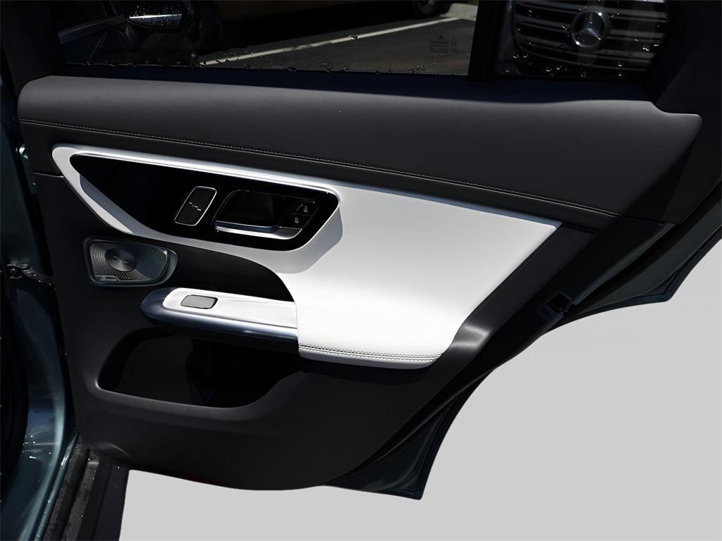 new 2025 Mercedes-Benz GLC 300 car, priced at $62,015