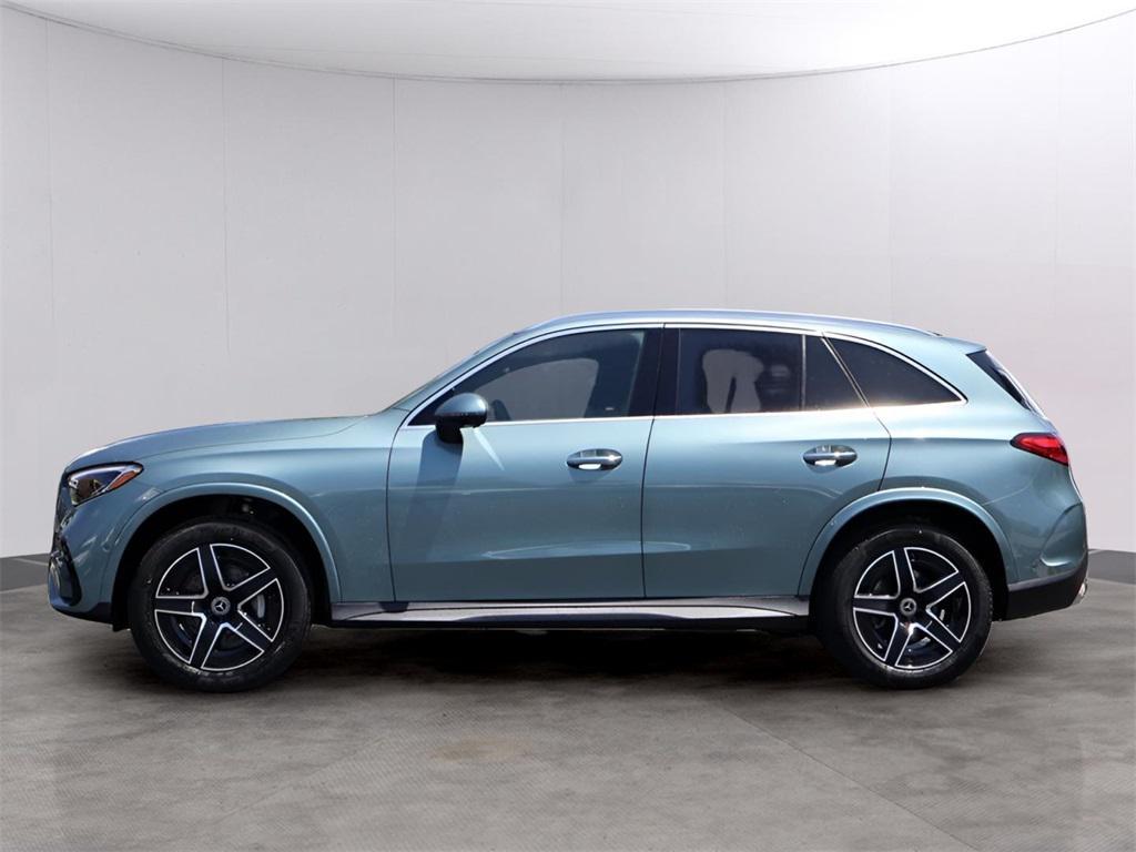 new 2025 Mercedes-Benz GLC 300 car, priced at $62,015
