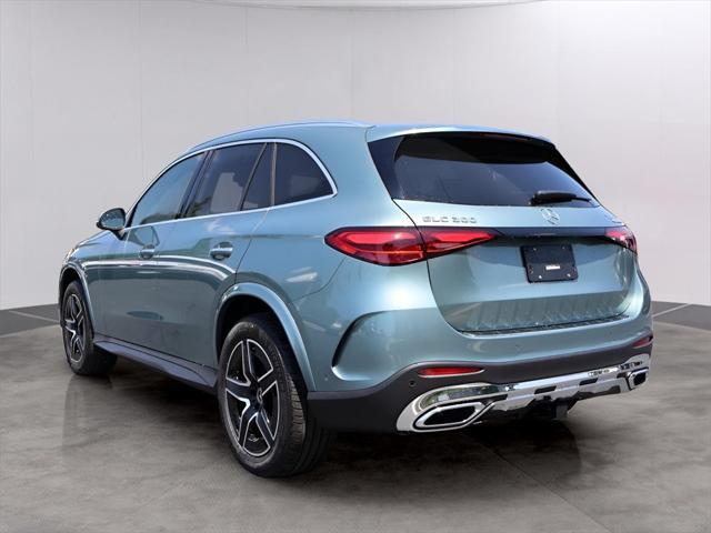 new 2025 Mercedes-Benz GLC 300 car, priced at $62,015