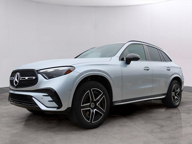 new 2024 Mercedes-Benz GLC 300 car, priced at $64,955