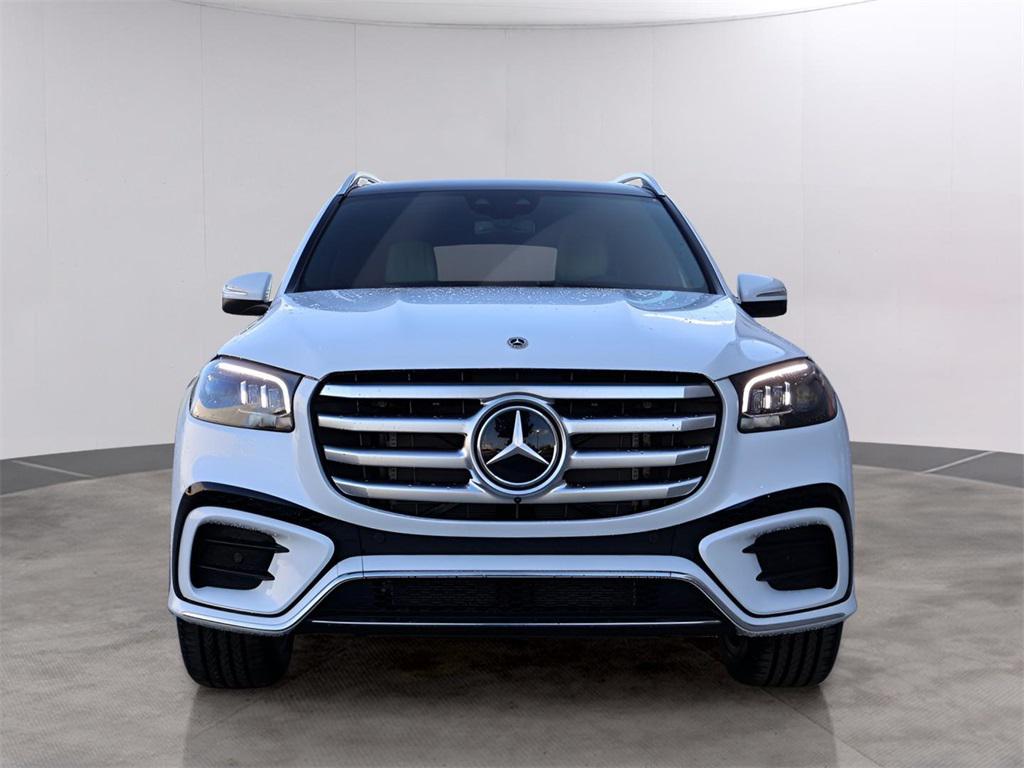 new 2026 Mercedes-Benz GLS 580 car, priced at $126,120