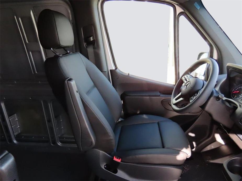 new 2024 Mercedes-Benz Sprinter 2500 car, priced at $68,364