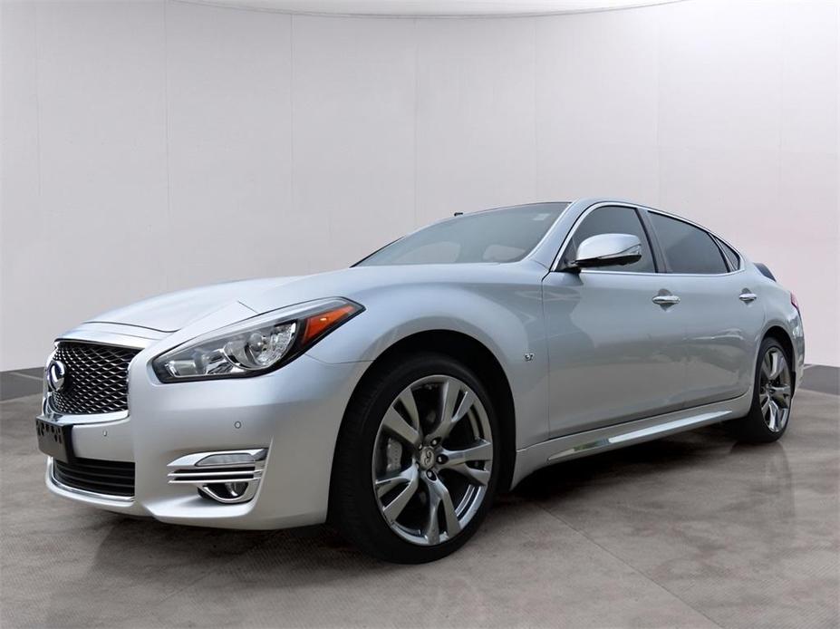 used 2018 INFINITI Q70L car, priced at $16,900