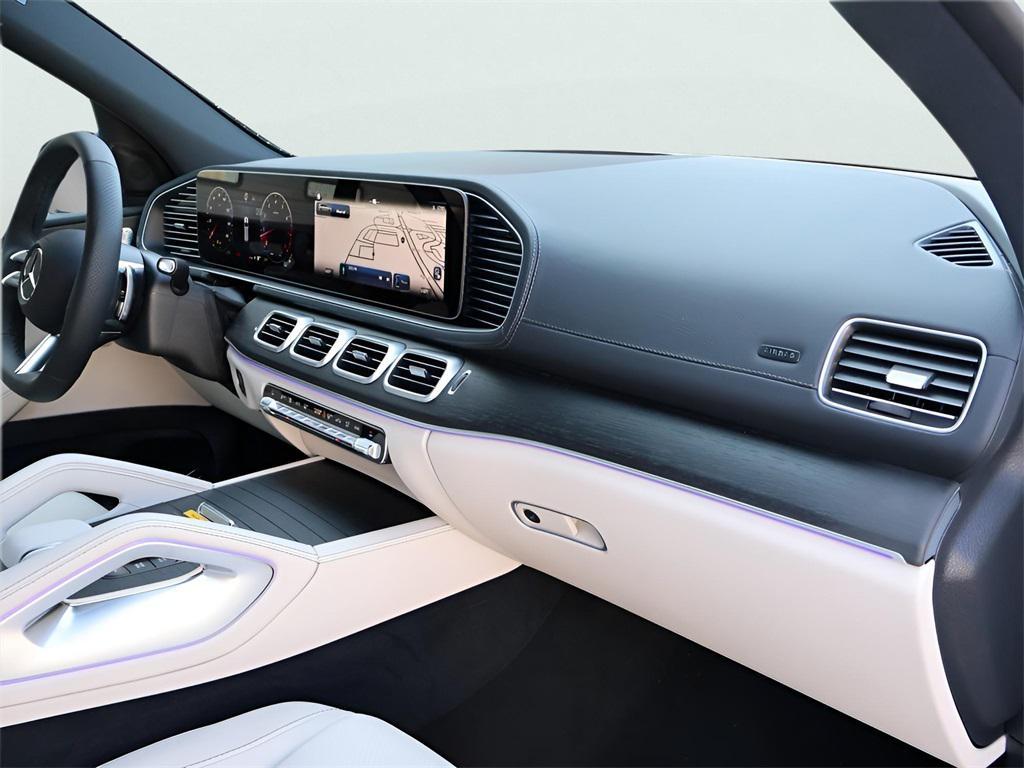 new 2025 Mercedes-Benz GLS 450 car, priced at $97,430