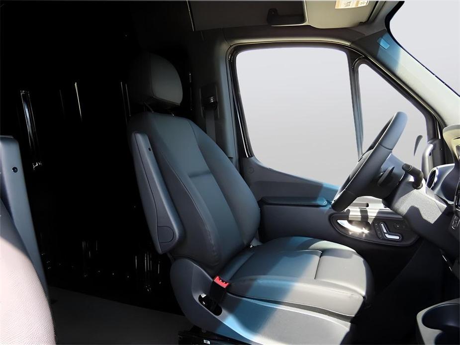 new 2024 Mercedes-Benz Sprinter 2500 car, priced at $81,365