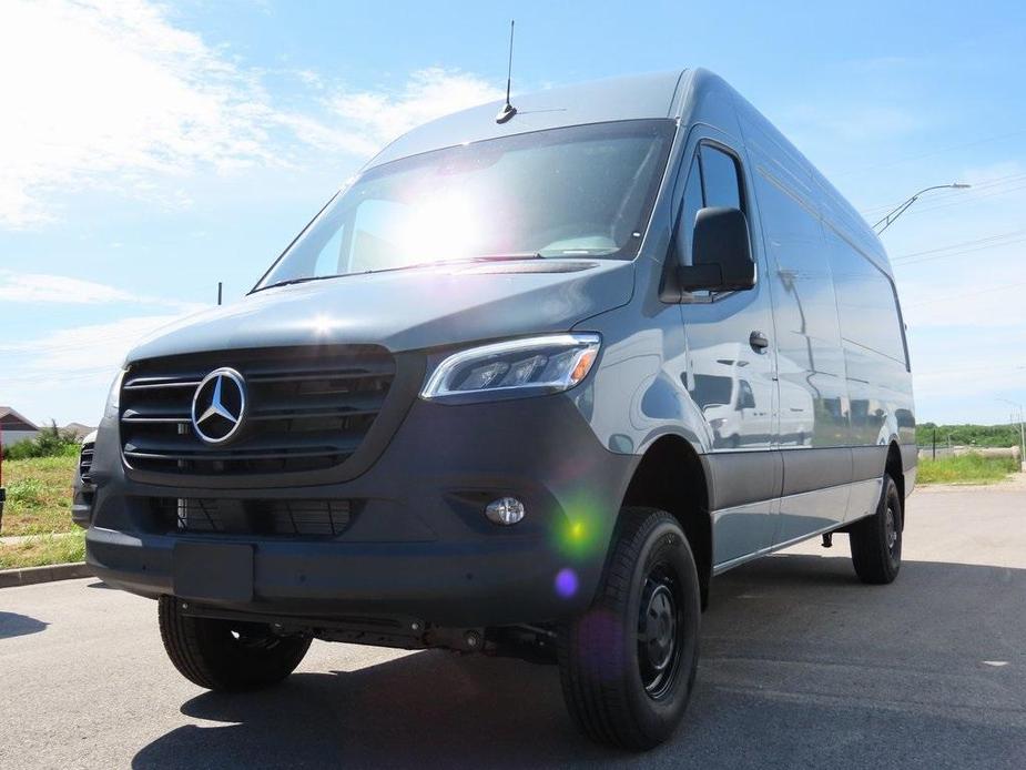 new 2024 Mercedes-Benz Sprinter 2500 car, priced at $84,677