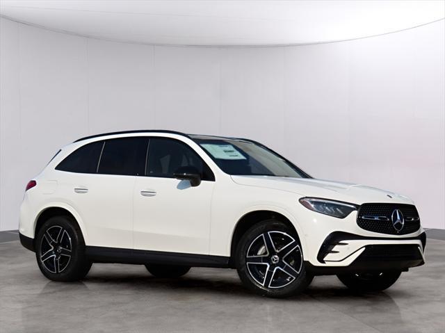 new 2024 Mercedes-Benz GLC 300 car, priced at $59,615