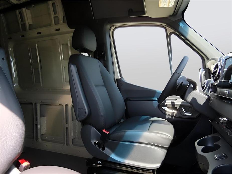 new 2024 Mercedes-Benz Sprinter 2500 car, priced at $85,791