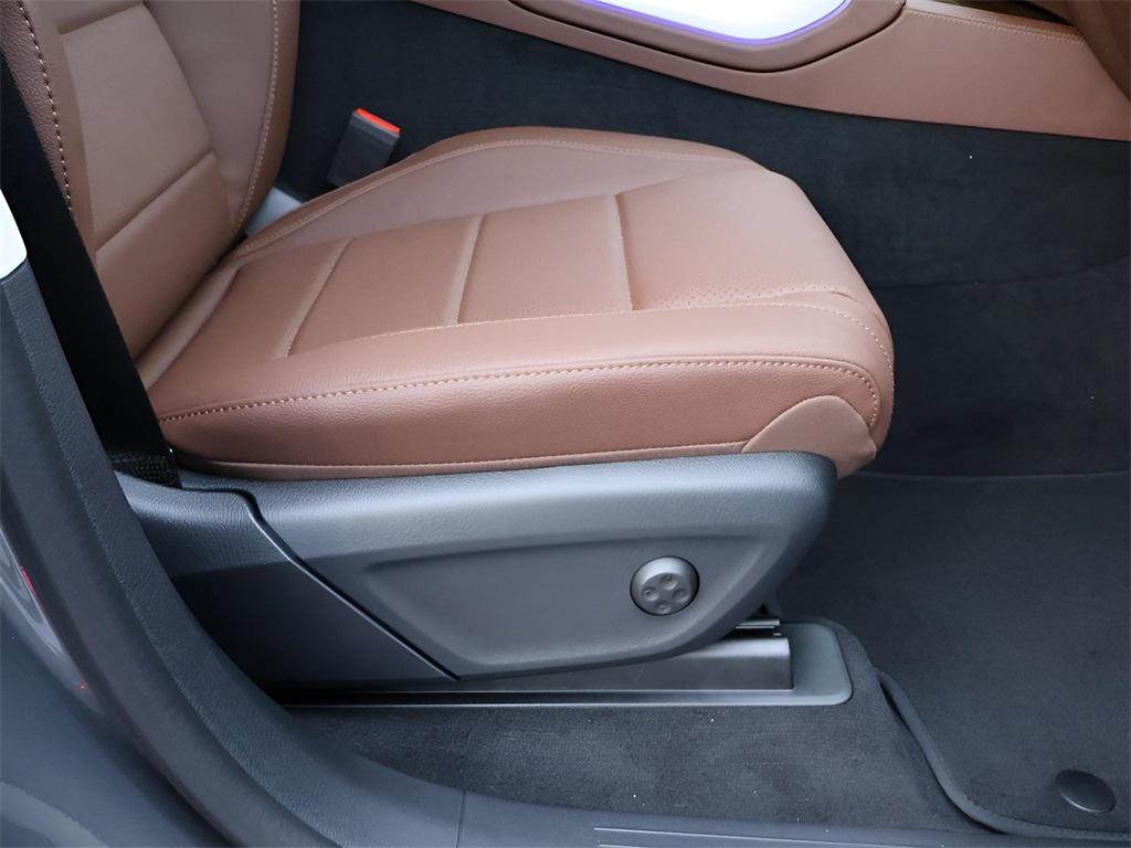 new 2026 Mercedes-Benz GLE 450 car, priced at $81,440