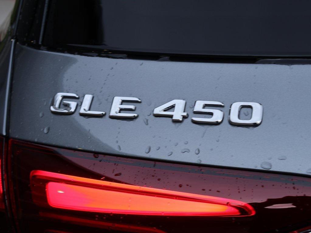 new 2026 Mercedes-Benz GLE 450 car, priced at $81,440