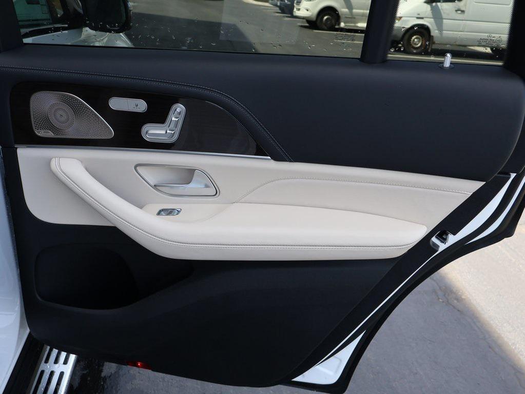 new 2025 Mercedes-Benz AMG GLS 63 car, priced at $157,825