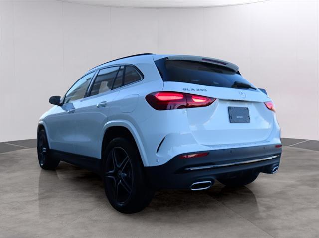 new 2025 Mercedes-Benz GLA 250 car, priced at $52,420