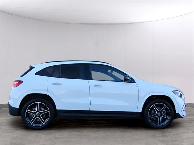 new 2025 Mercedes-Benz GLA 250 car, priced at $52,420