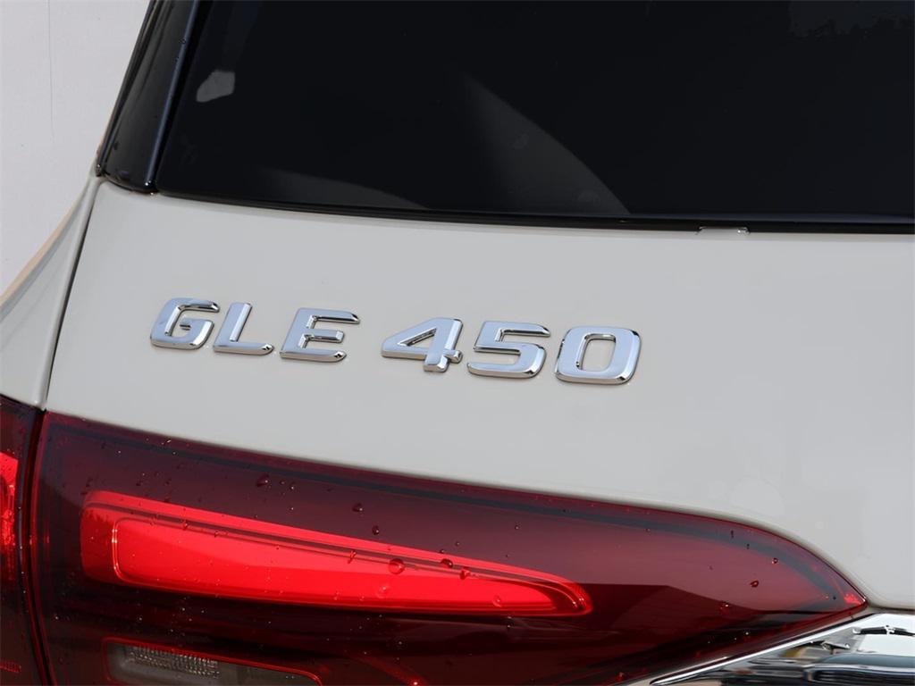 new 2025 Mercedes-Benz GLE 450 car, priced at $86,320