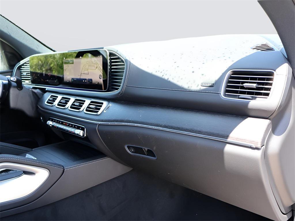 new 2025 Mercedes-Benz GLS 450 car, priced at $96,220