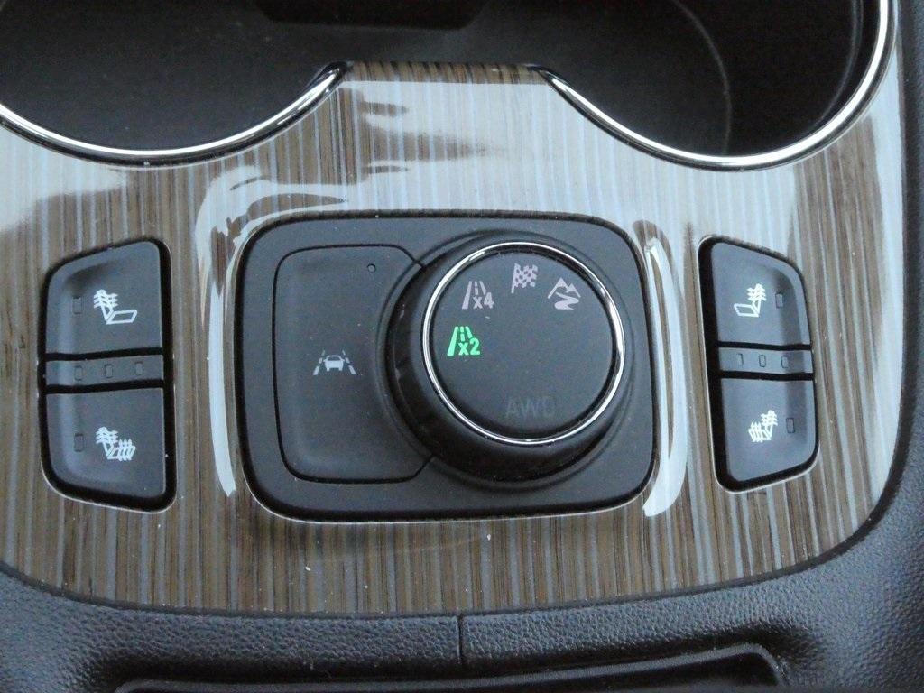 used 2023 GMC Acadia car, priced at $31,456