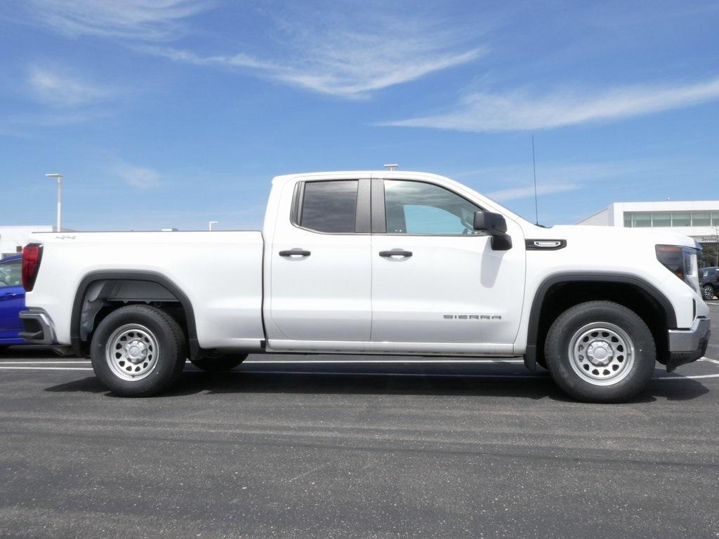 new 2025 GMC Sierra 1500 car, priced at $40,758