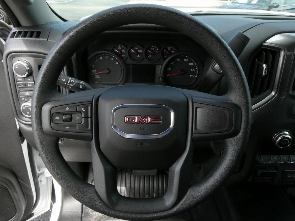 new 2025 GMC Sierra 1500 car, priced at $40,758